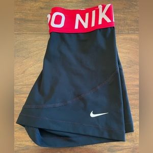 Women’s Nike Pro Shorts Size Small